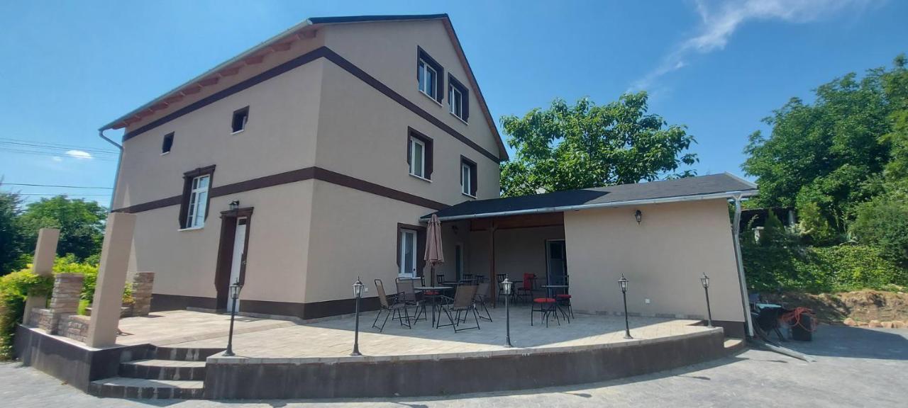 Villa Verteskacsa Vertesacsa Екстер'єр фото