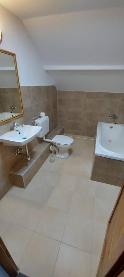 Villa Verteskacsa Vertesacsa Екстер'єр фото